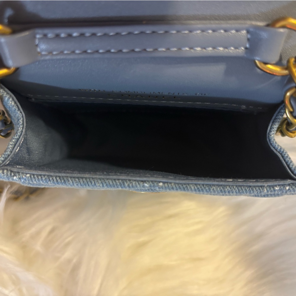 Chanel Beauty Makeup Denim Quilted Mini Bag with Gold Hardware - Picture 4 of 8